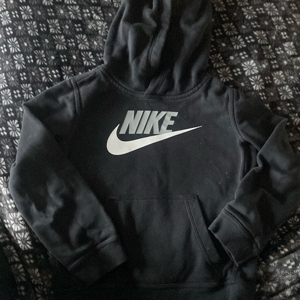 Nike big kids XS hoodie